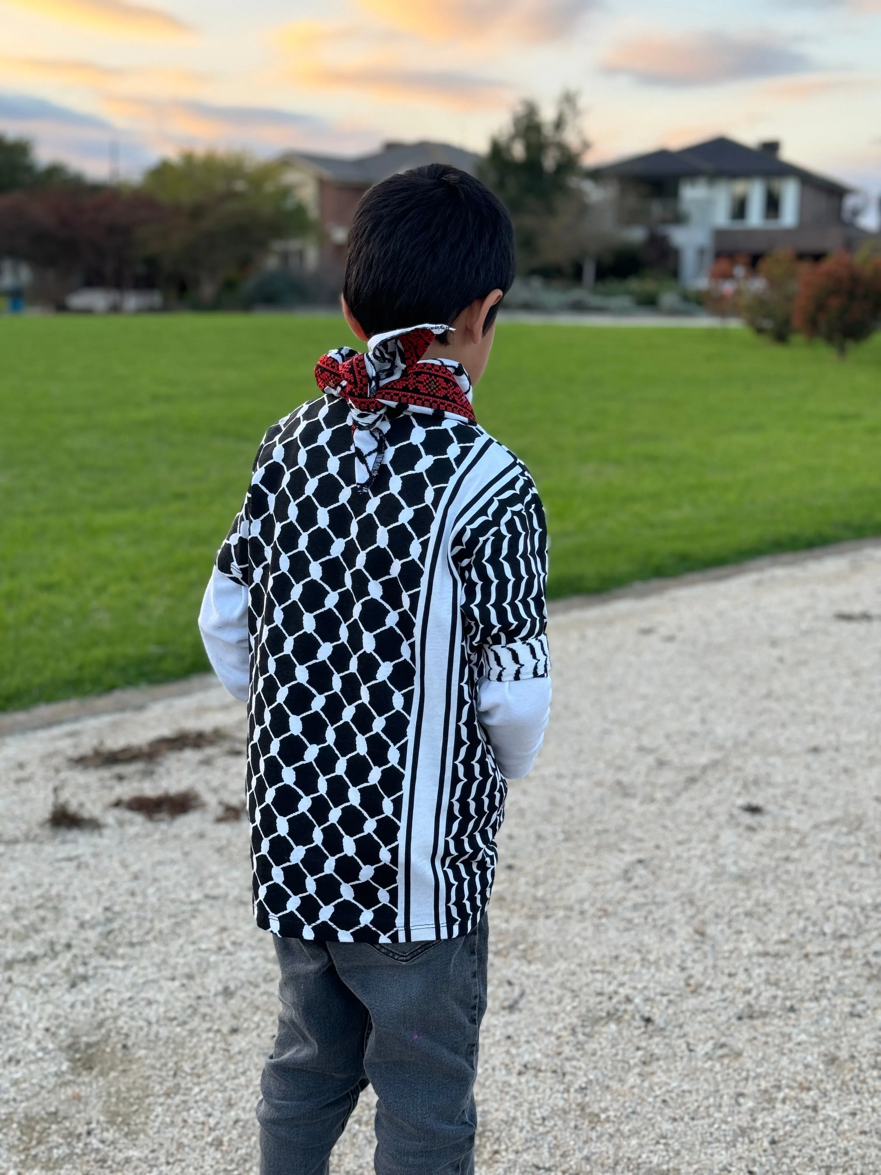 Keffiyeh Pattern Black & White T-Shirt for Kids' Fashion