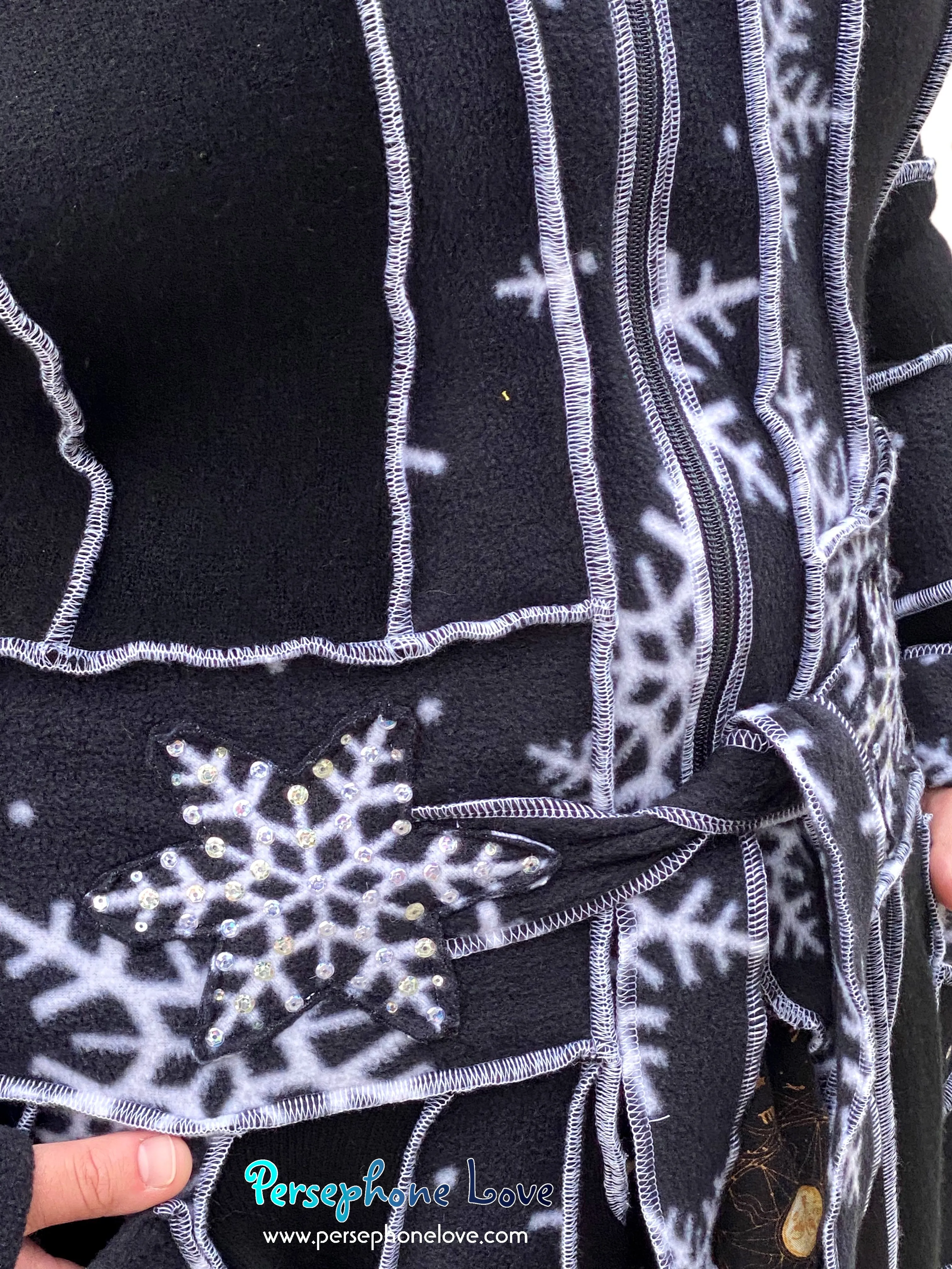 "Midnight" GODDESS SIZE Black/white snowflake embroidered/felted/sequins cashmere patchwork Katwise-inspired sweatercoat-2543