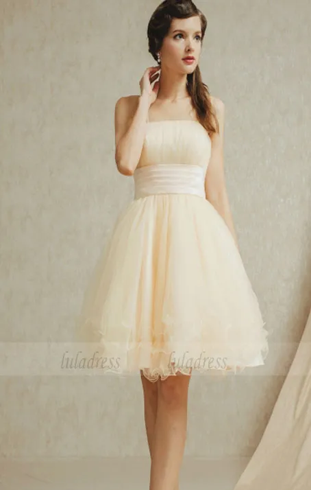 Romantic Tulle A-Line Empire Spaghetti Straps Short Bridesmaid Dress